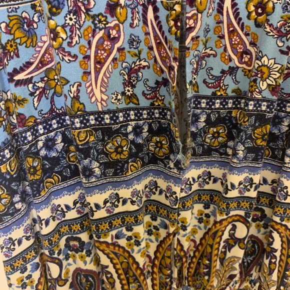 Pink Rose Sleeveless Romper - Picture 4 of 6